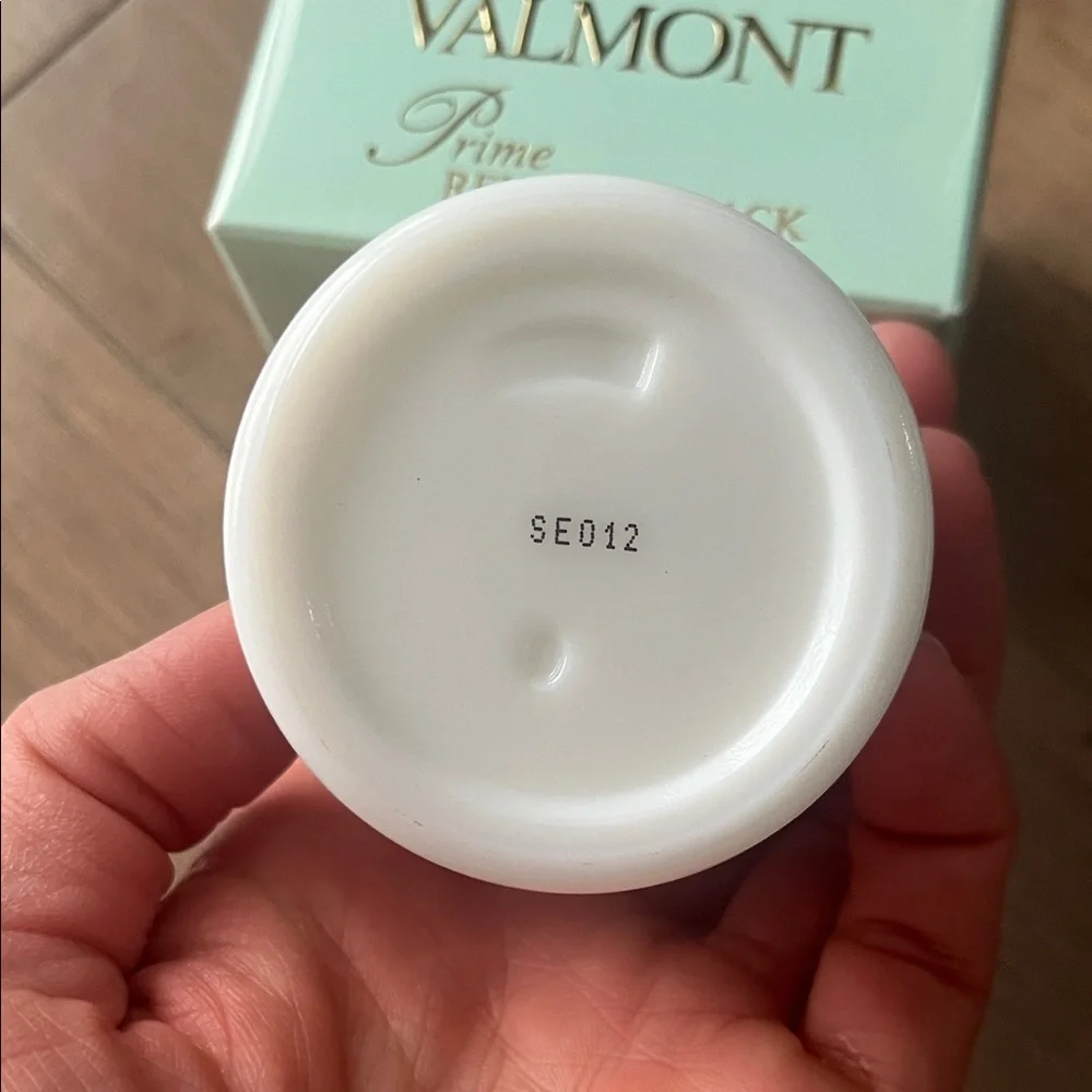 Valmont Prime Renewing Pack 2 x 50ml New Sealed - Picture 2 of 9